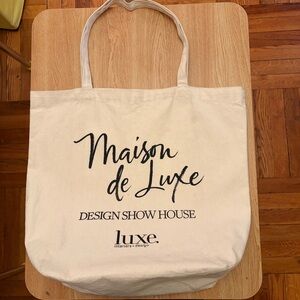 Large capacity Canvas tote bag 19x17x7”
